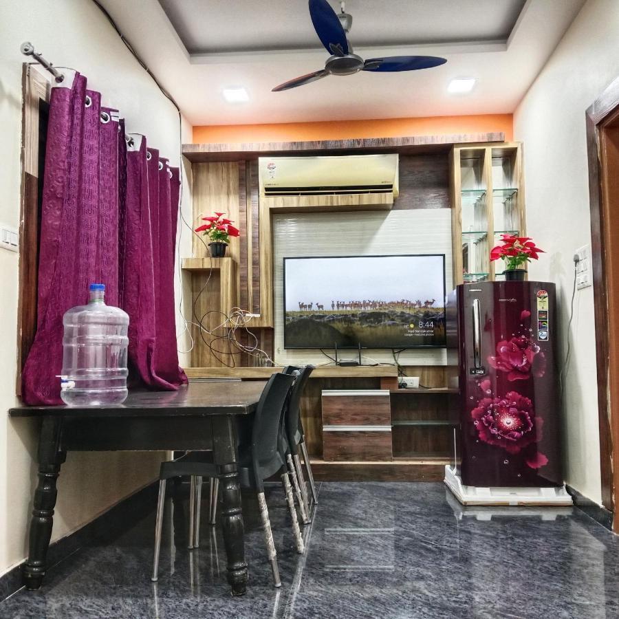 Vijayanagara Home Stay Hampi Zewnętrze zdjęcie