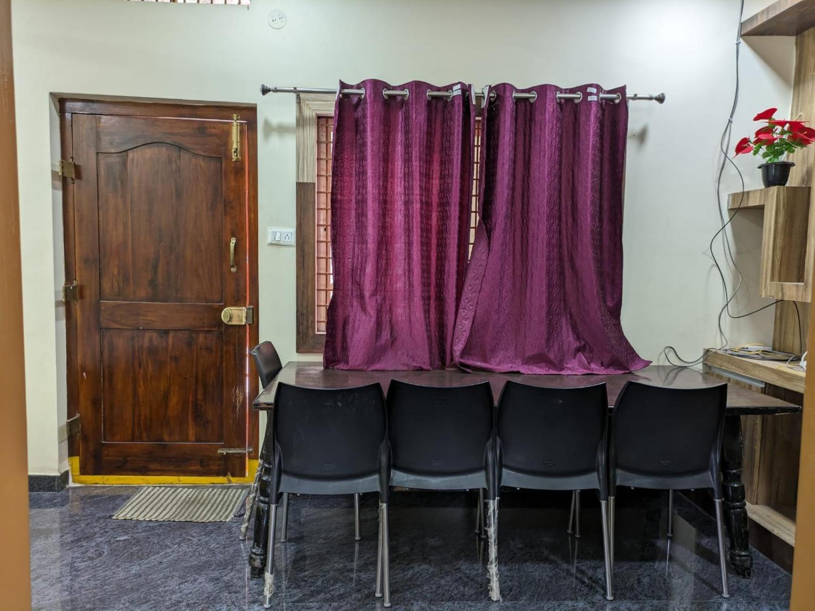 Vijayanagara Home Stay Hampi Zewnętrze zdjęcie