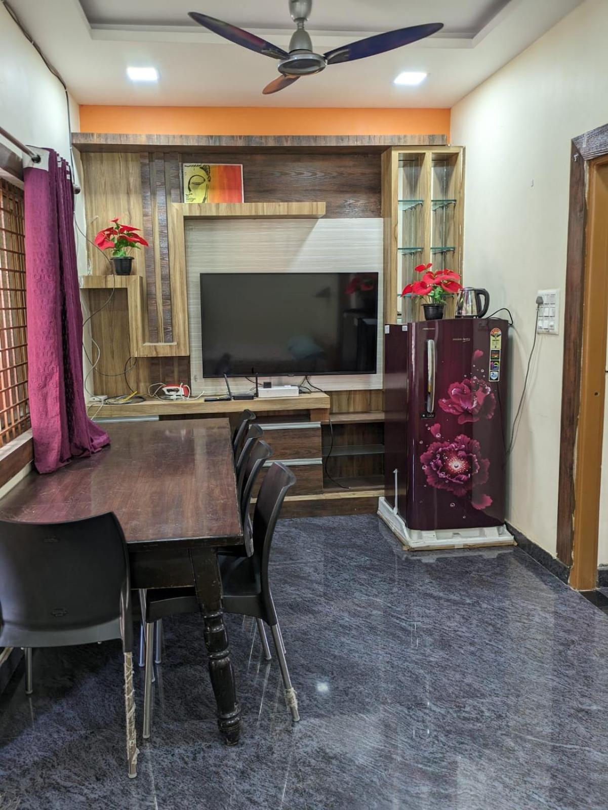 Vijayanagara Home Stay Hampi Zewnętrze zdjęcie